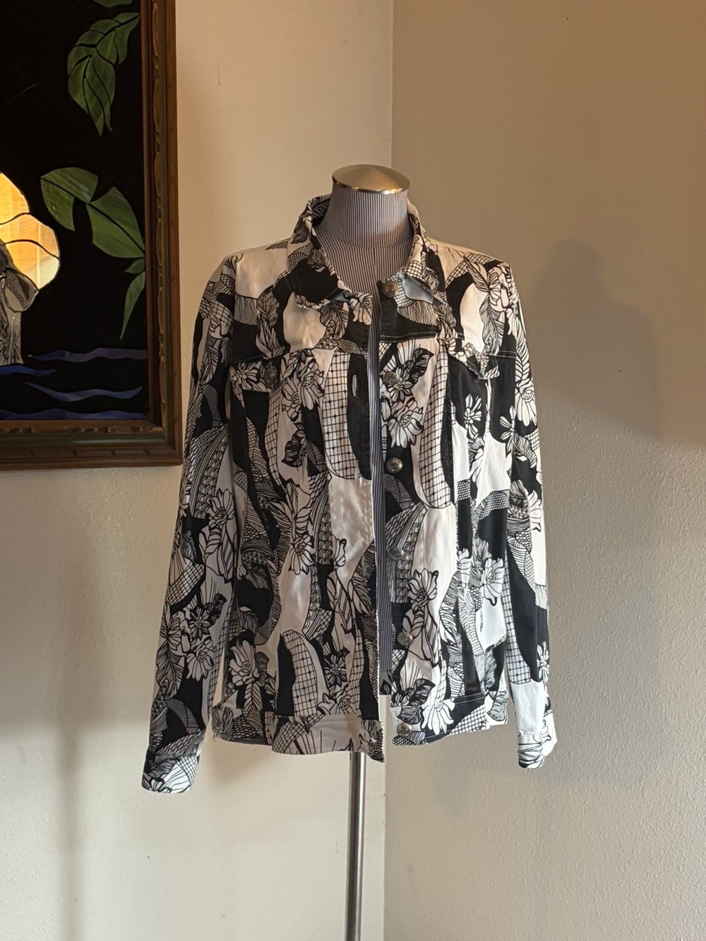 KEREN hart Black & White Floral Jean Jacket